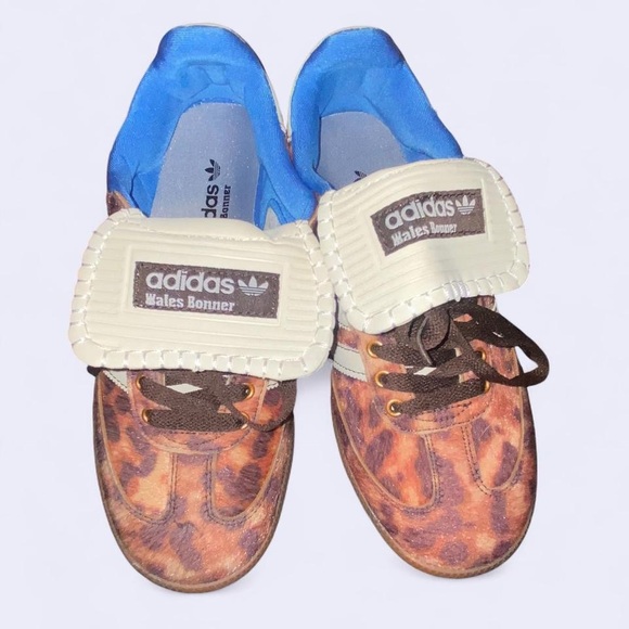 Adidas Sneakers - leopard print - colorful sneakers-casual shoes women size 7.5 - Picture 1 of 4